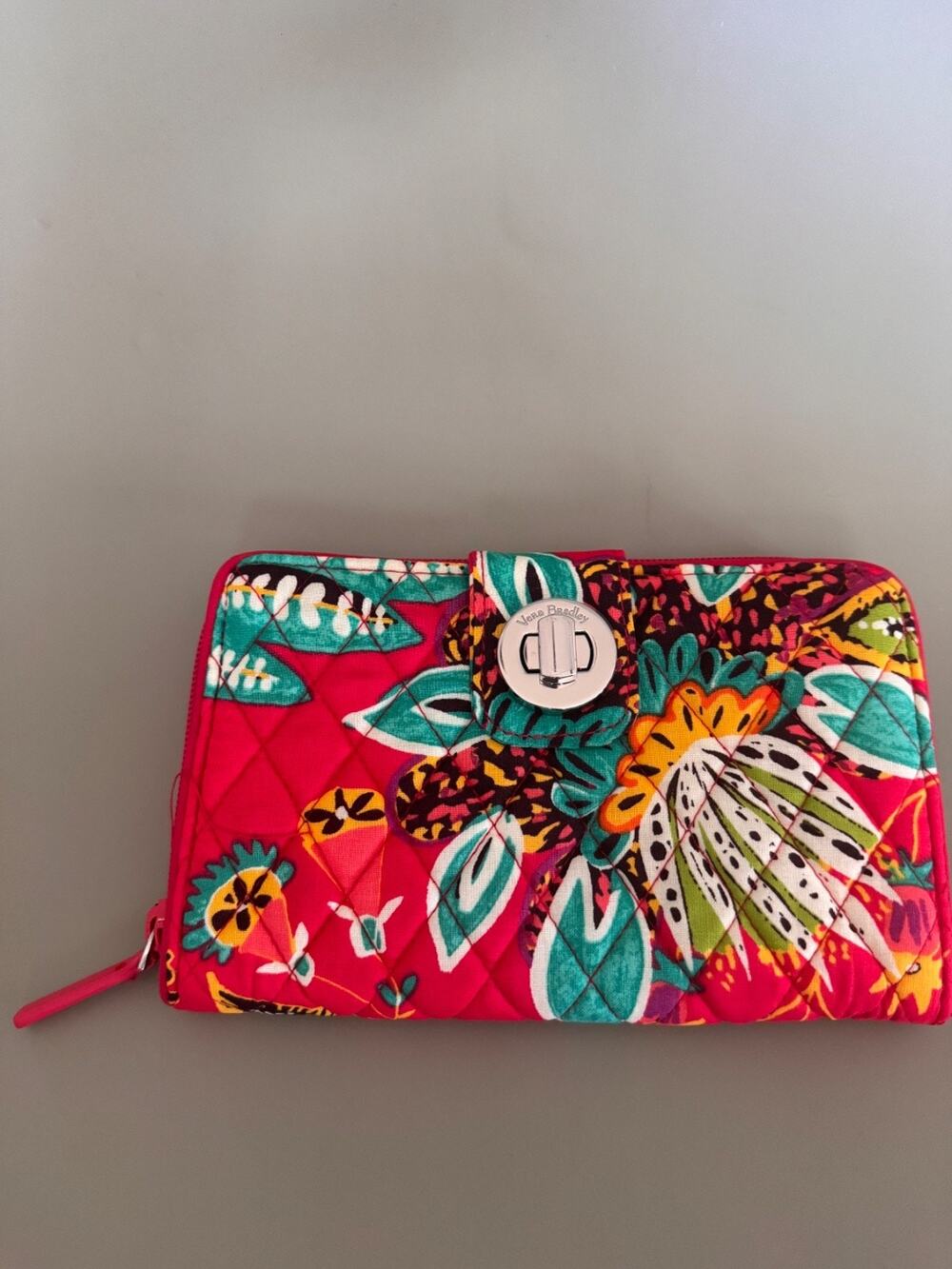 NWT Vera Bradley Quilted Floral Turnlock Wallet P01